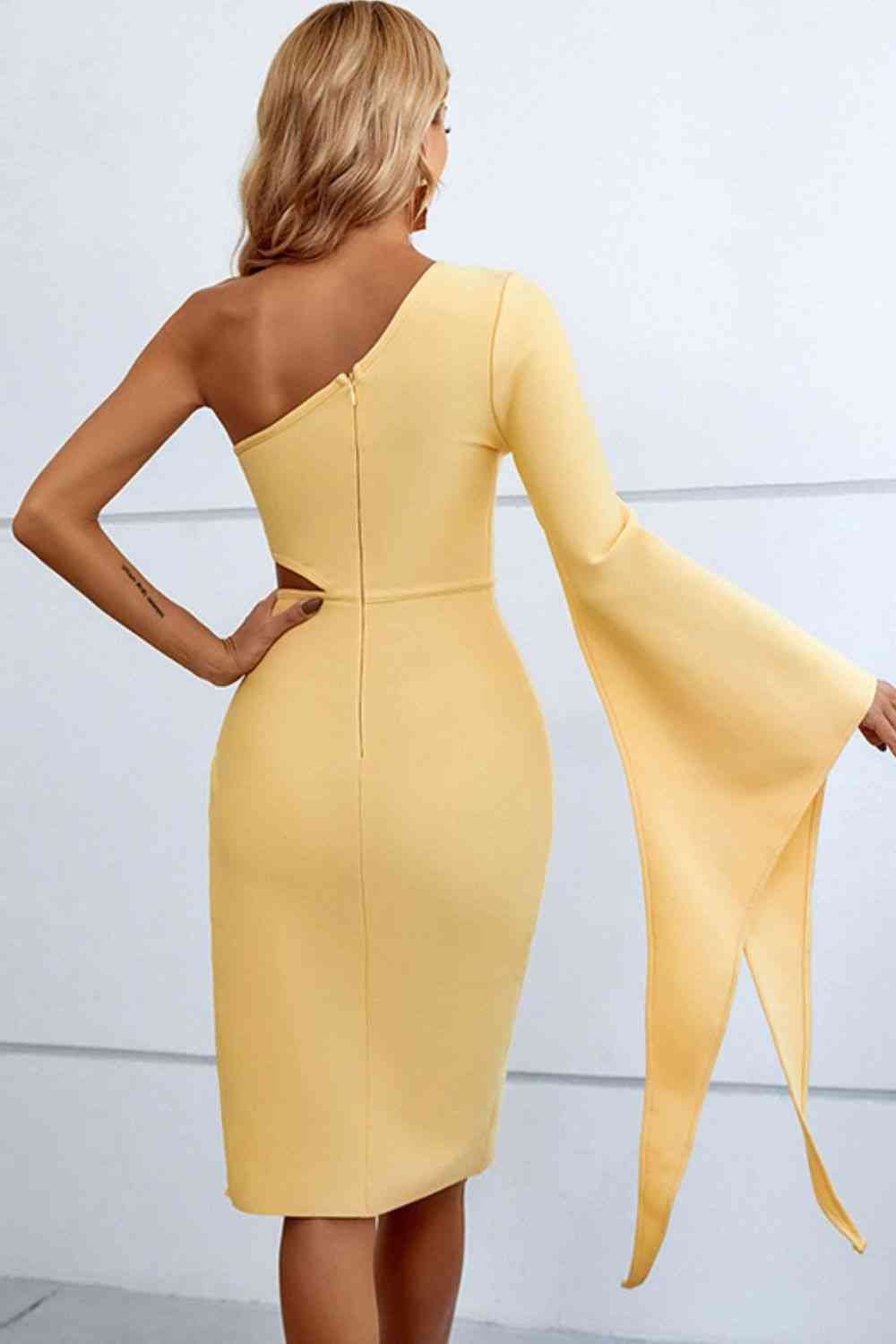 Cutout Split Flare Sleeve One-Shoulder Dress - Image 6
