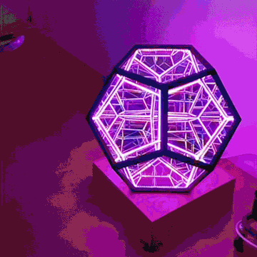 InfiniteX Dodecahedron Color Art Lamp - Image 8