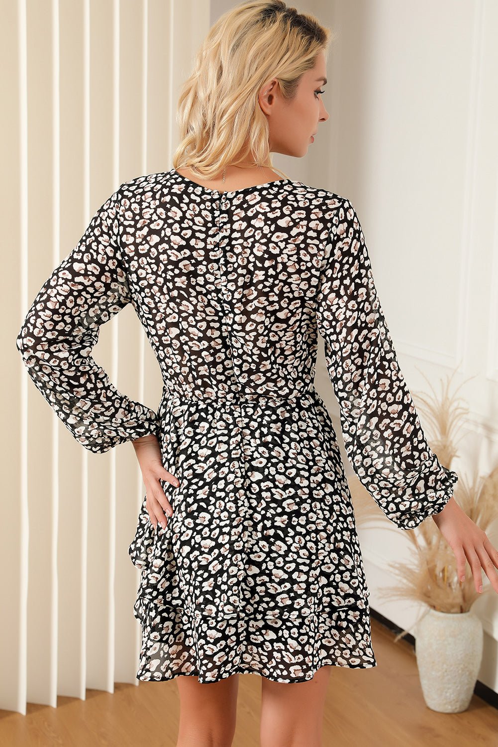 Printed Surplice Balloon Sleeve Mini Dress - Image 11