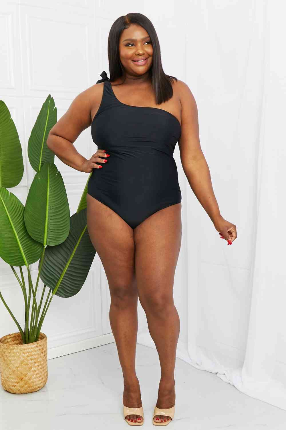 Marina West Swim Deep End One-Shoulder One-Piece Swimsuit in Black - Image 5