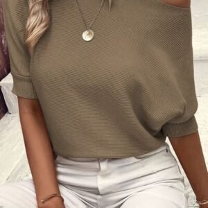Round Neck Half Sleeve Knit Top