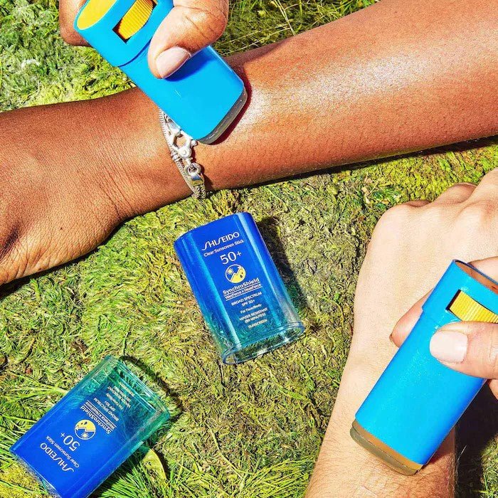 Shiseido Clear Sunscreen Stick SPF 50 - Image 4